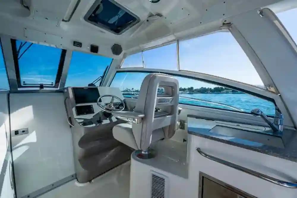 2017 Boston Whaler 345 Conquest for Sale in Key Biscayne, Florida Freshwater Fishing 5