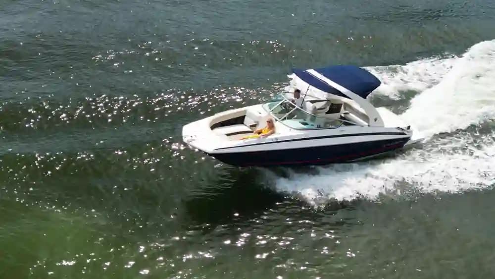 Regal 2700 Bowrider for Sale