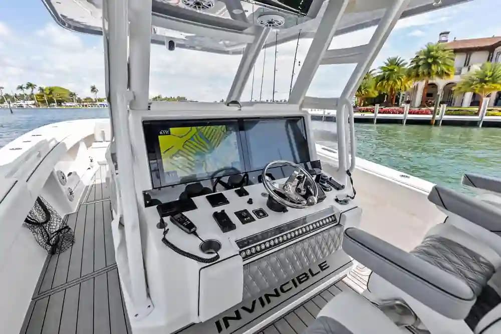 2024 Invincible 43 Open Fisherman a la venta en Fort Lauderdale, Florida Center Console 2