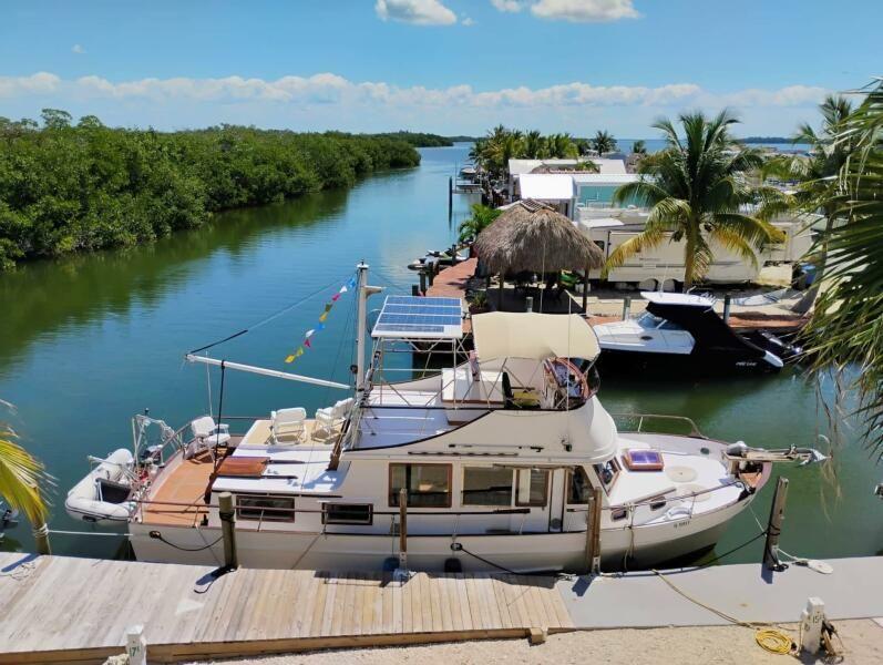 Marine Trader 40 Double Cabin For Sale