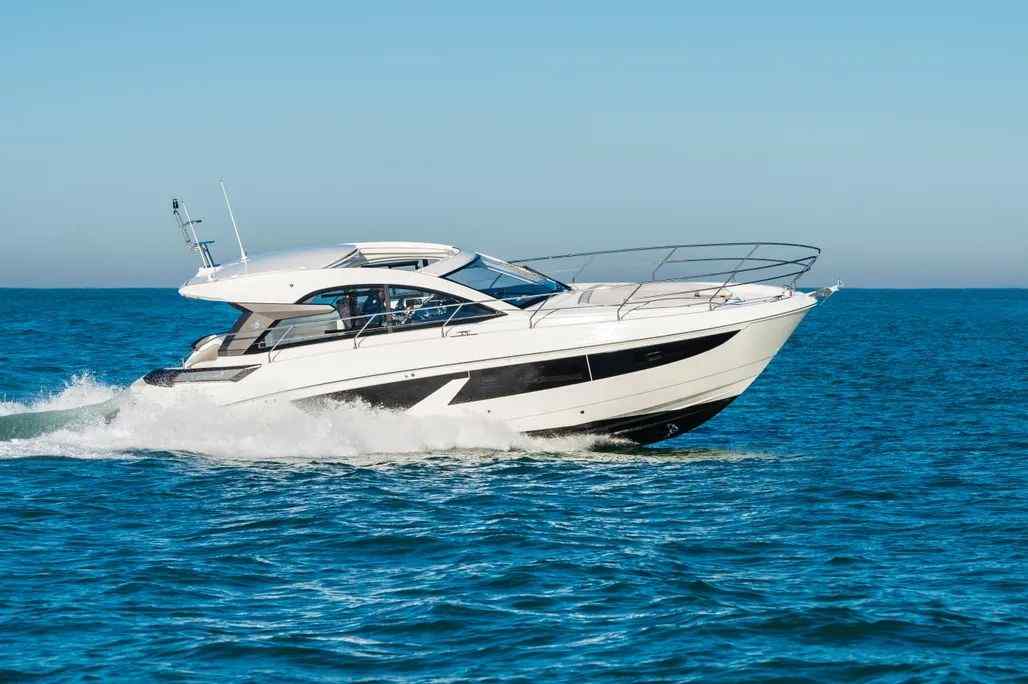 Yacht