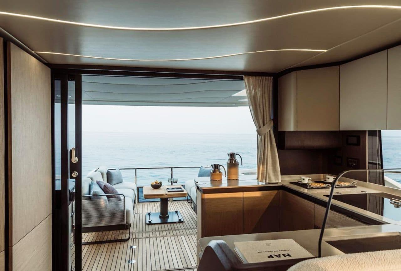 2025 Absolute 52 FLY for Sale in Dubai, AE Flybridge 1