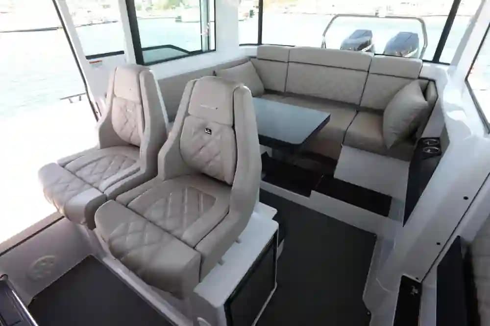 Axopar 37 XC Cross Cabin te koop