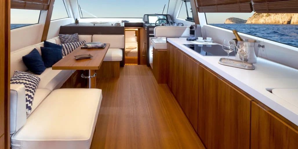 Solaris Power 48 Lobster in vendita