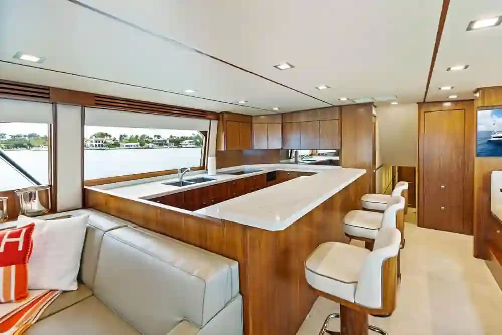 2018 Viking Yacht 80C te koop in Fort Lauderdale, Florida Sport Fishing 5
