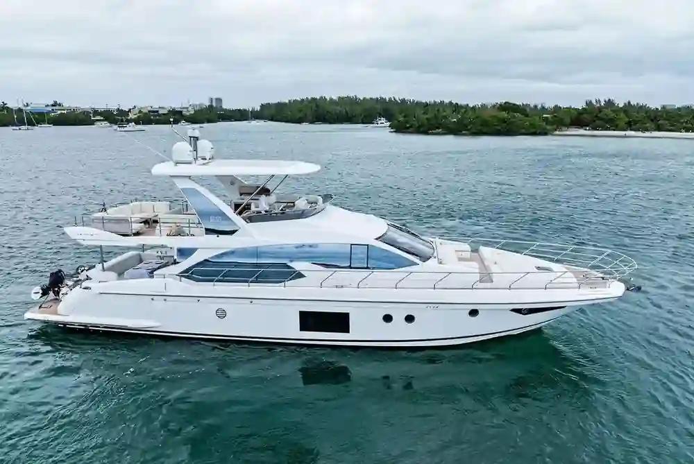 Azimut 66 te koop