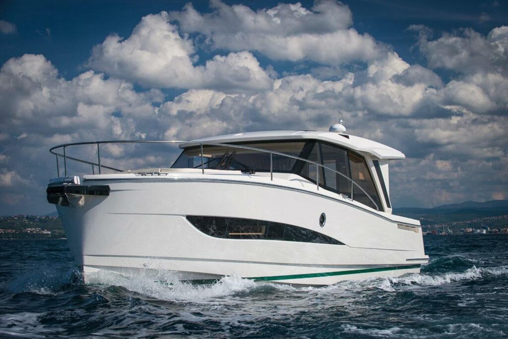 Greenline Yachts 39 for Sale