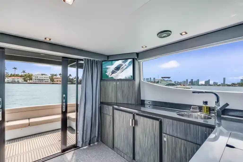 2019 Silverton 410 Sport Bridge for Sale in Miami Beach, Florida Cruiser 1