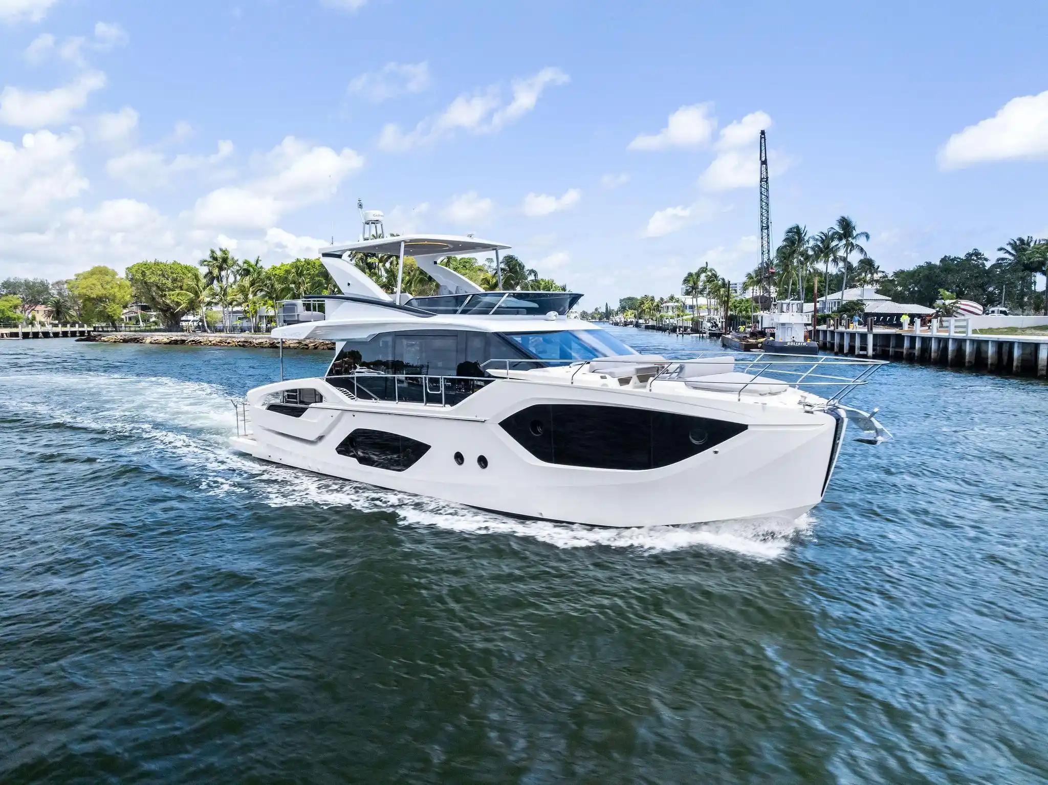 Absolute 52 FLY in vendita