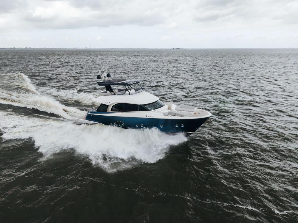 2012 Monte Carlo Yachts MCY 65