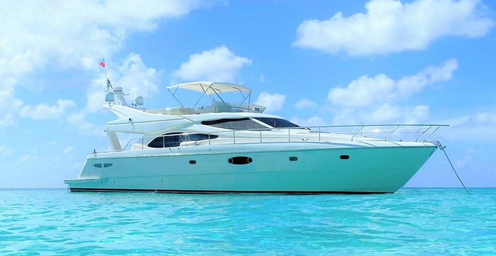 2003 Ferretti Yachts 590