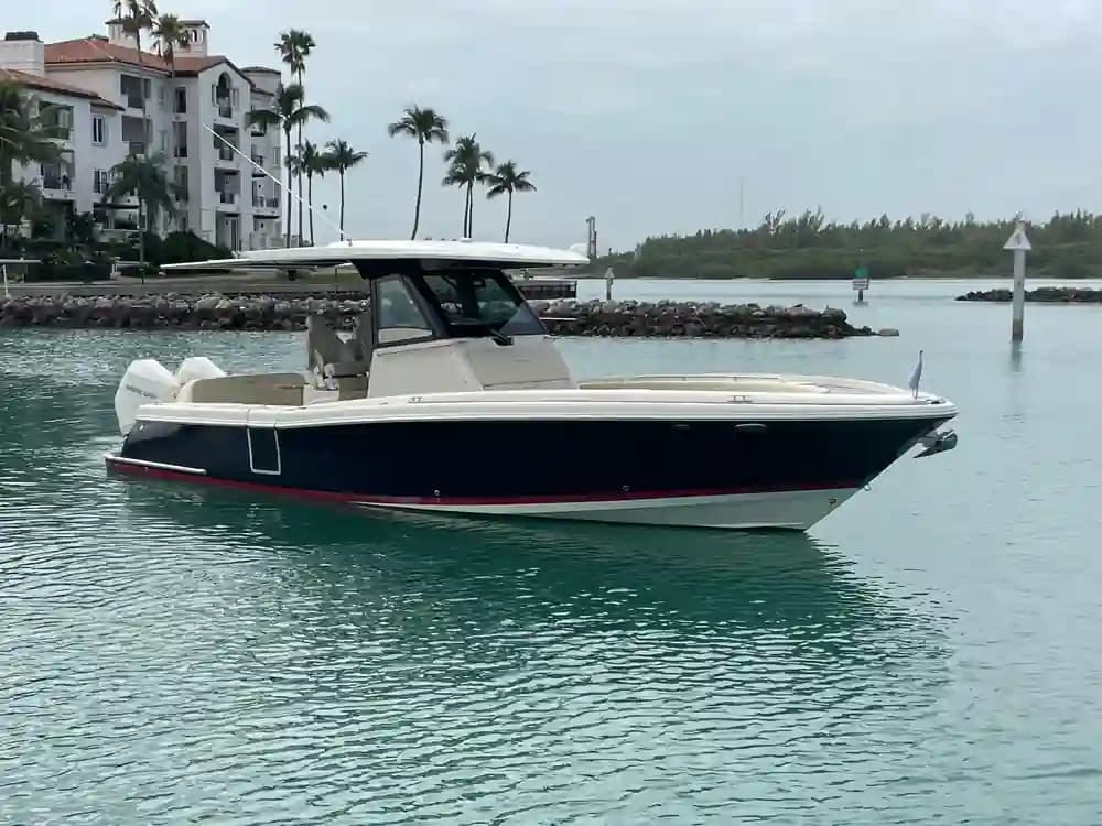 Chris-Craft Catalina 30 for Sale