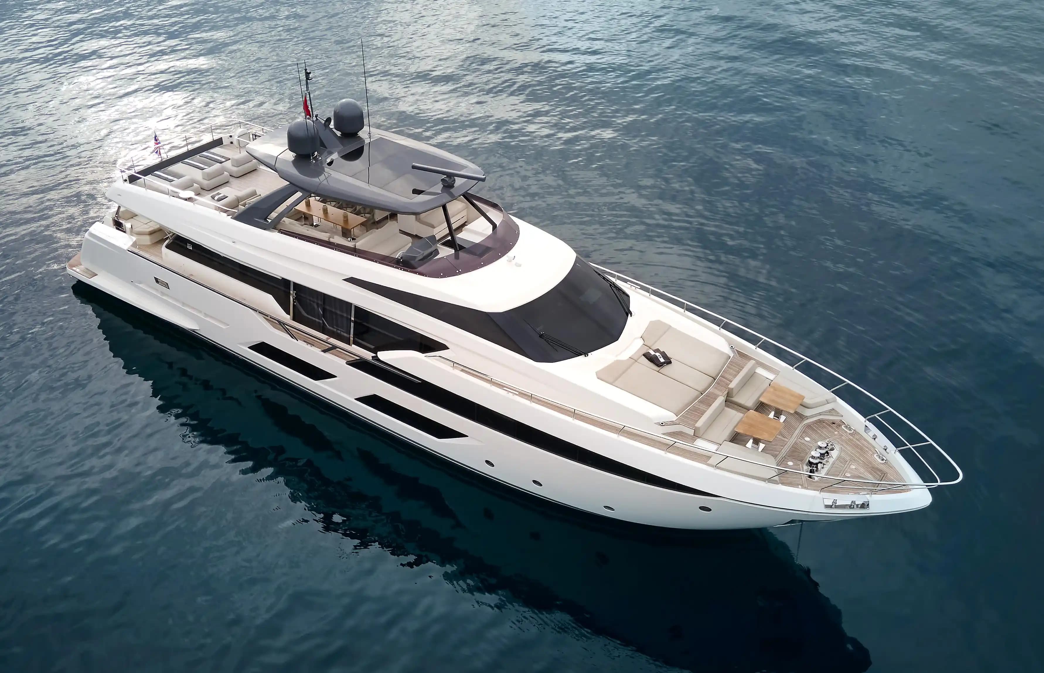 Ferretti Yachts 920 in vendita