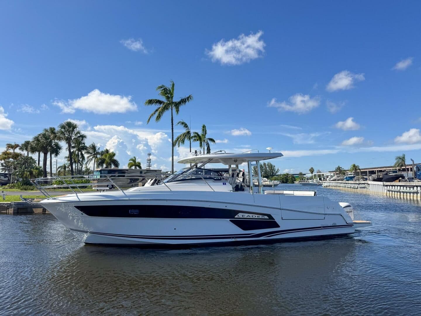 2022 Jeanneau Leader 12.5 WA for Sale in Fort Lauderdale, Florida Express Cruiser
