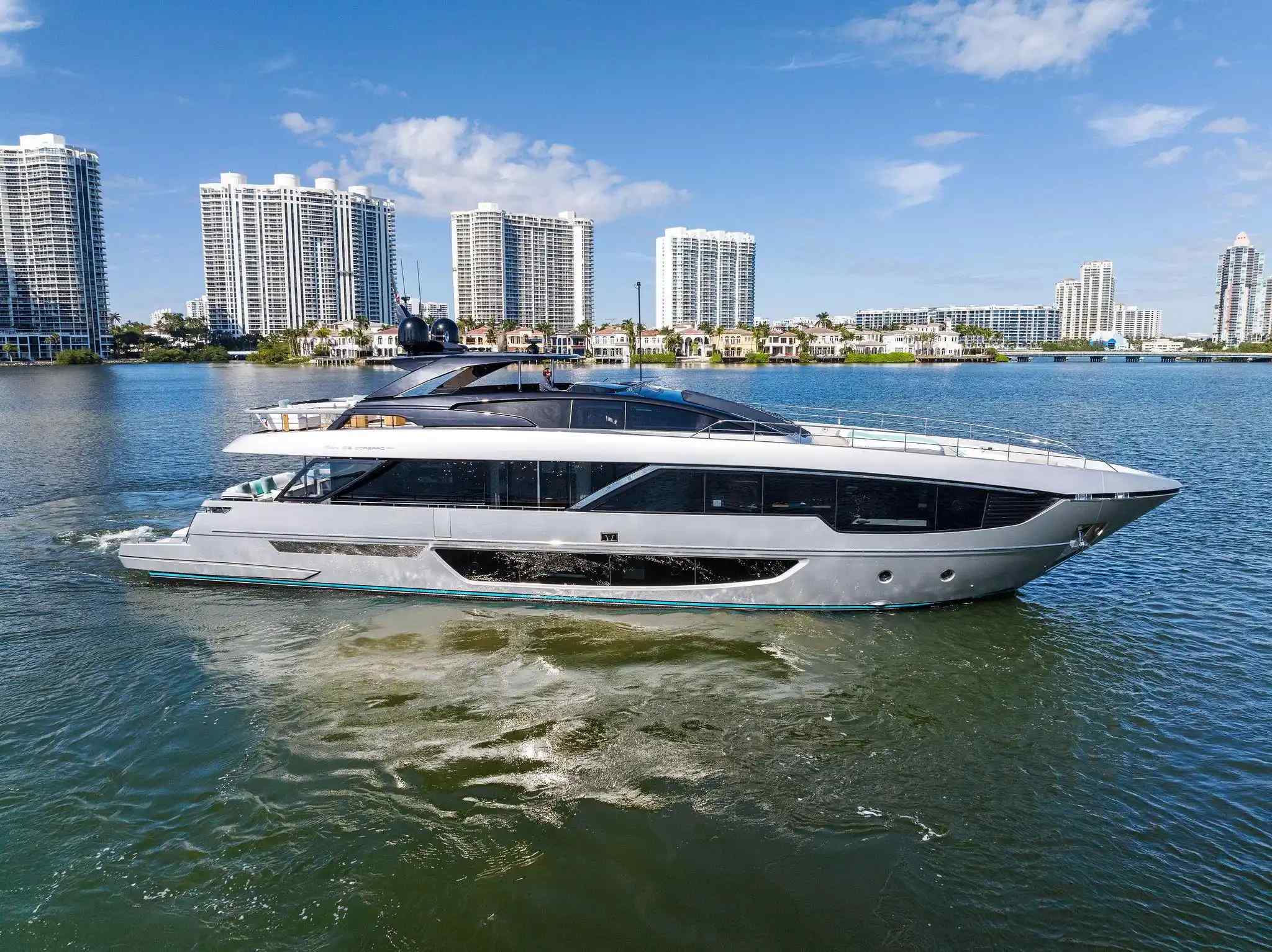 Yacht