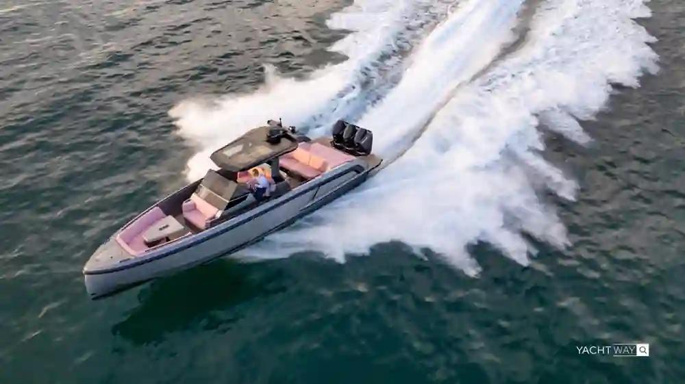 Vanquish Yachts VQ40 Sports Line Outboard For Sale