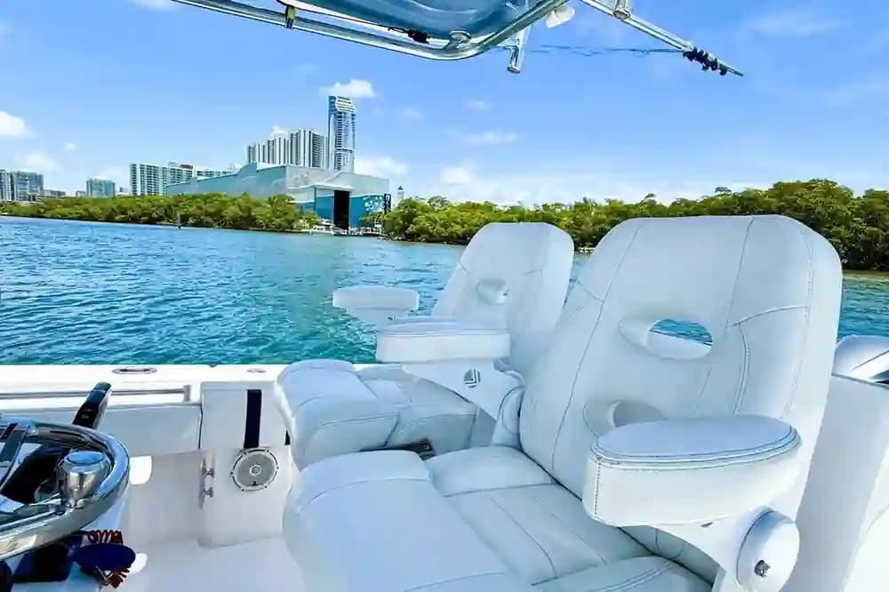 2017 Contender 35ST a la venta en North Miami Beach, Florida Center Console 5