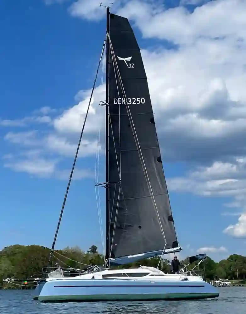 Dragonfly Trimarans 32 for Sale