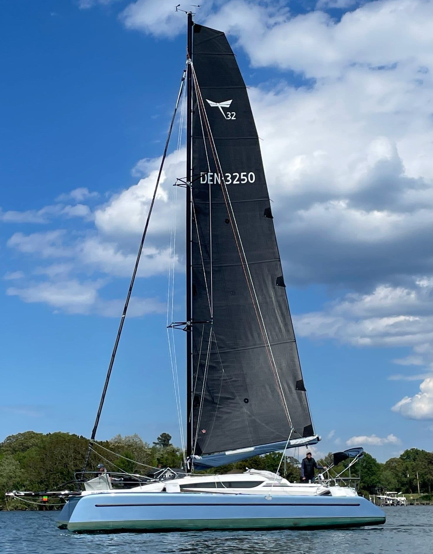 Dragonfly Trimarans 32 for Sale