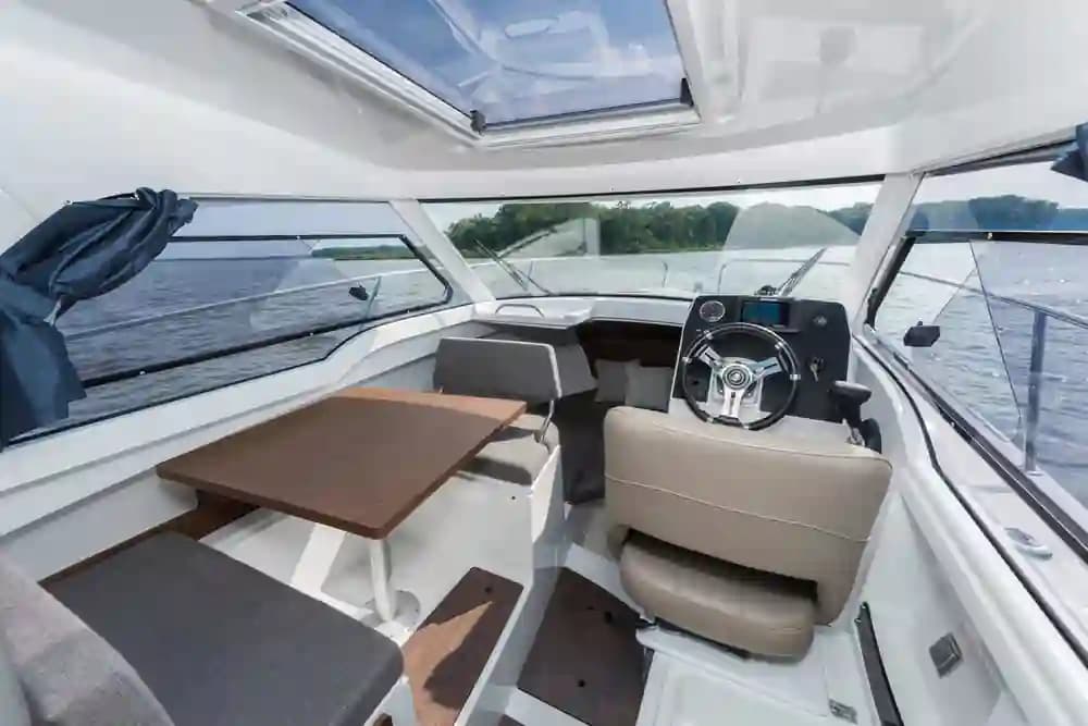 2026 Beneteau Antares 7 à vendre à Dartmouth, Massachusetts Center Console 2
