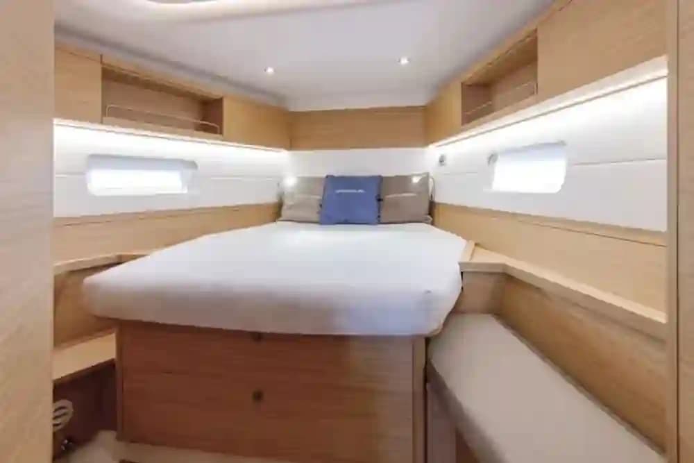 2025 Grand Soleil Yachts GS 42 LC for Sale in Ibiza, ES Daysailer 5