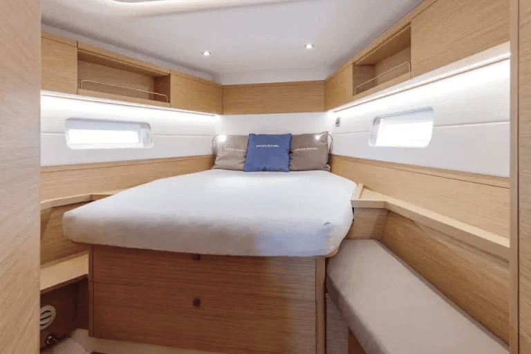 2025 Grand Soleil Yachts GS 42 LC for Sale in Ibiza, ES Daysailer 5