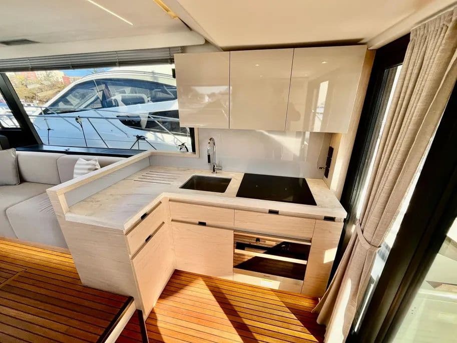 2021 Beneteau Monte Carlo 52 for Sale in New Rochelle, New York Flybridge 4