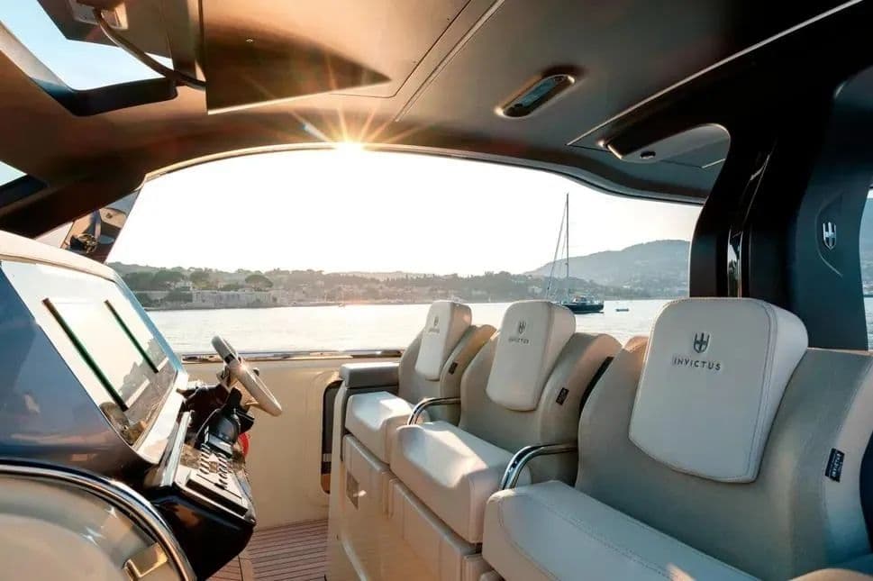 Invictus Yachts TT460 for Sale