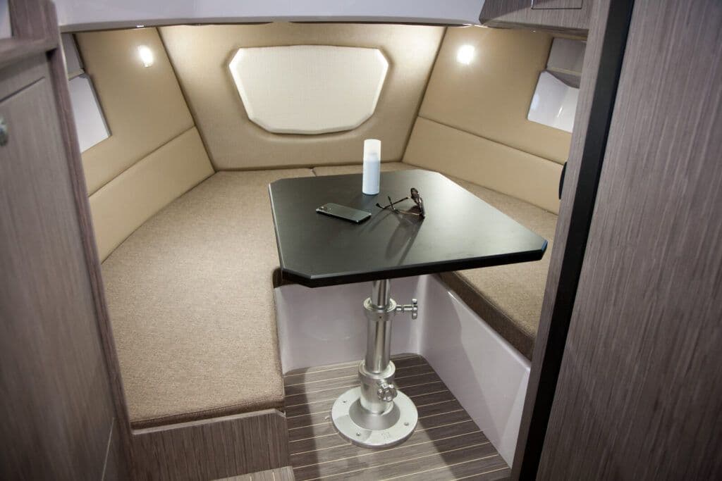2025 Ranieri International Next 285 LX à vendre à Miami, Florida Center Console 1