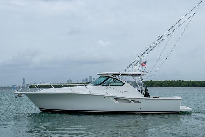 2009-tiara-yachts-39-open-power-9833493-20250610071443090-1_XLARGE.jpg