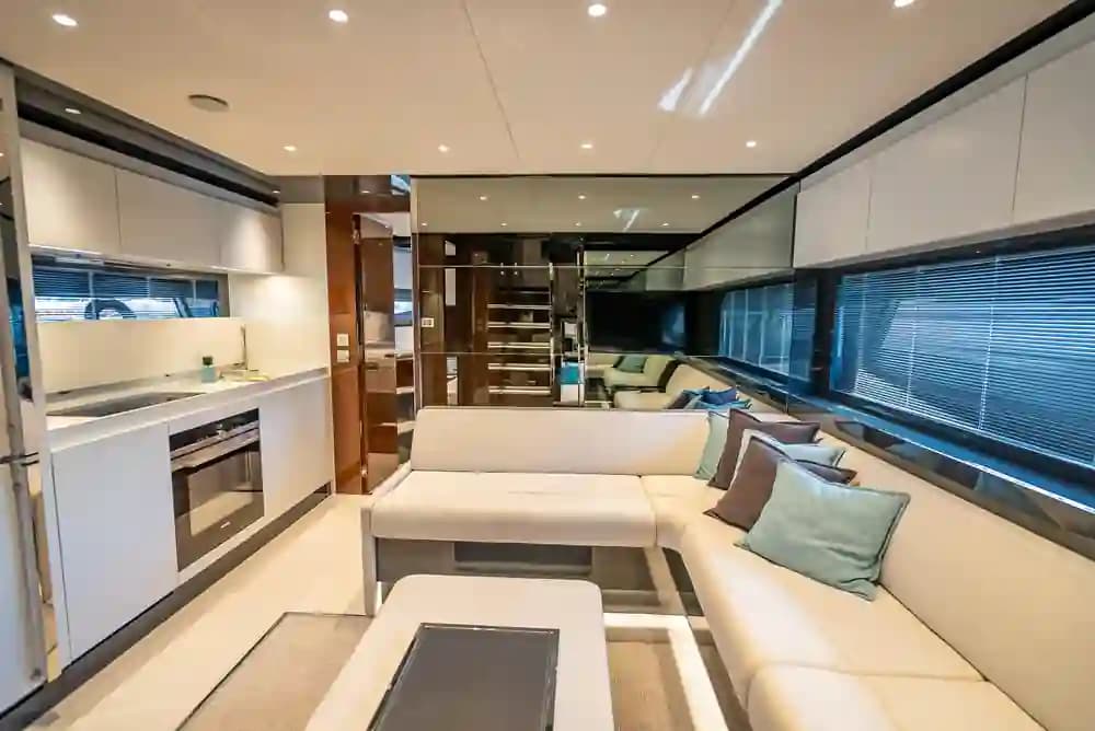 2023 Riva 68' Diable Verkauft in Fort Lauderdale, Florida Express Cruiser 4