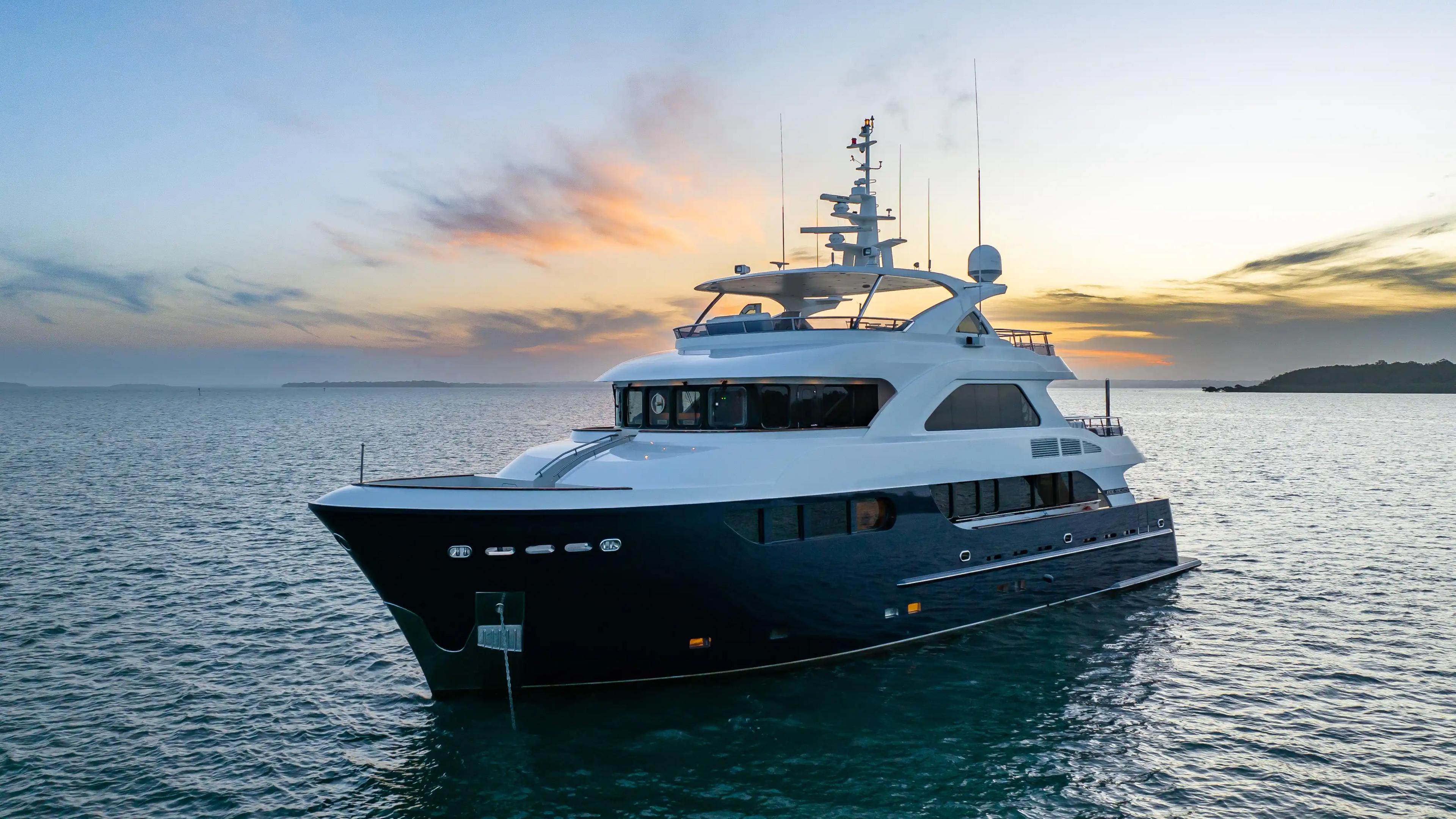 Jade Yachts 95' For Sale