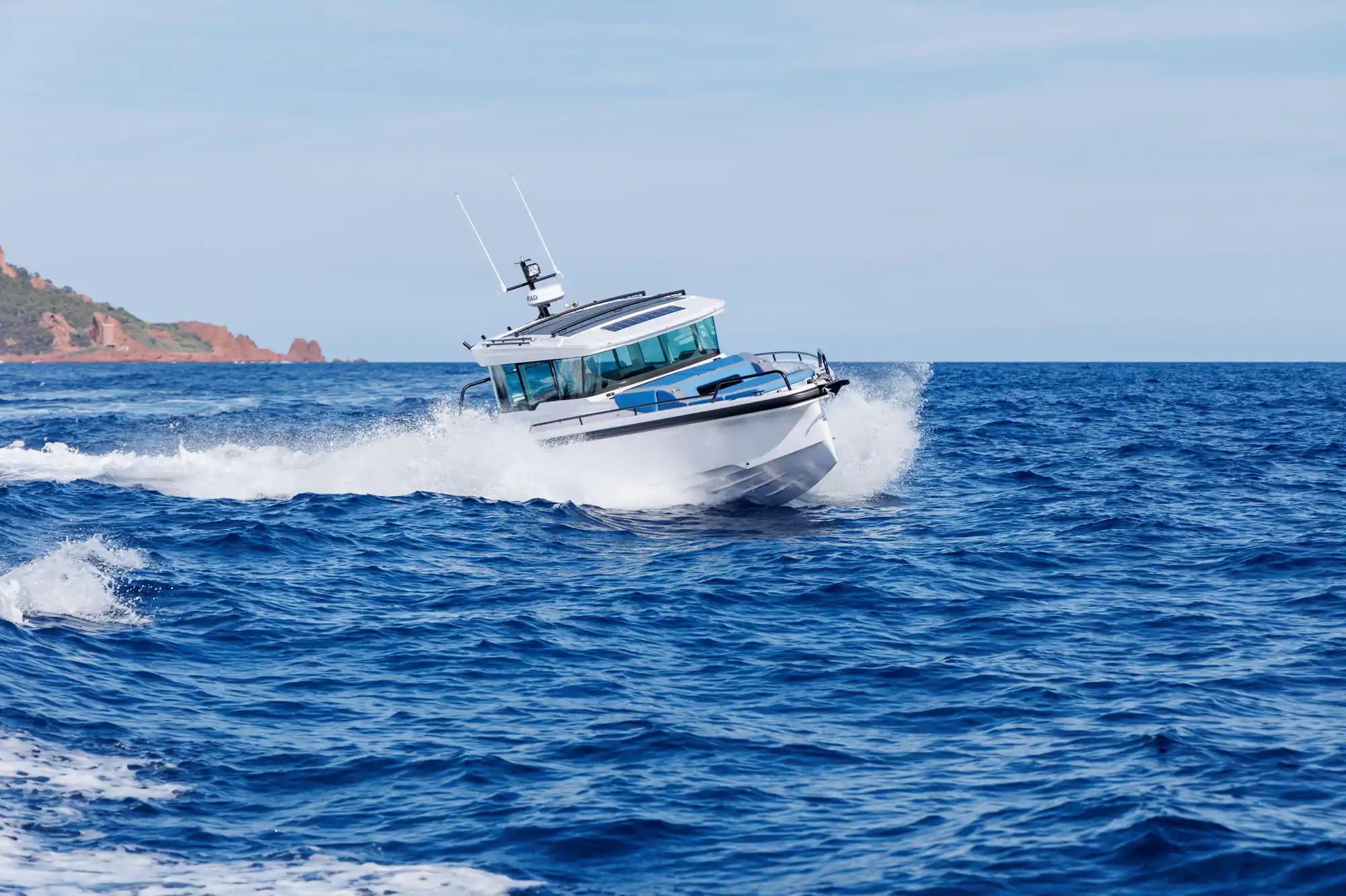 2025 Axopar 37 XC Cross Cabin Sold in San Diego, California Center Console