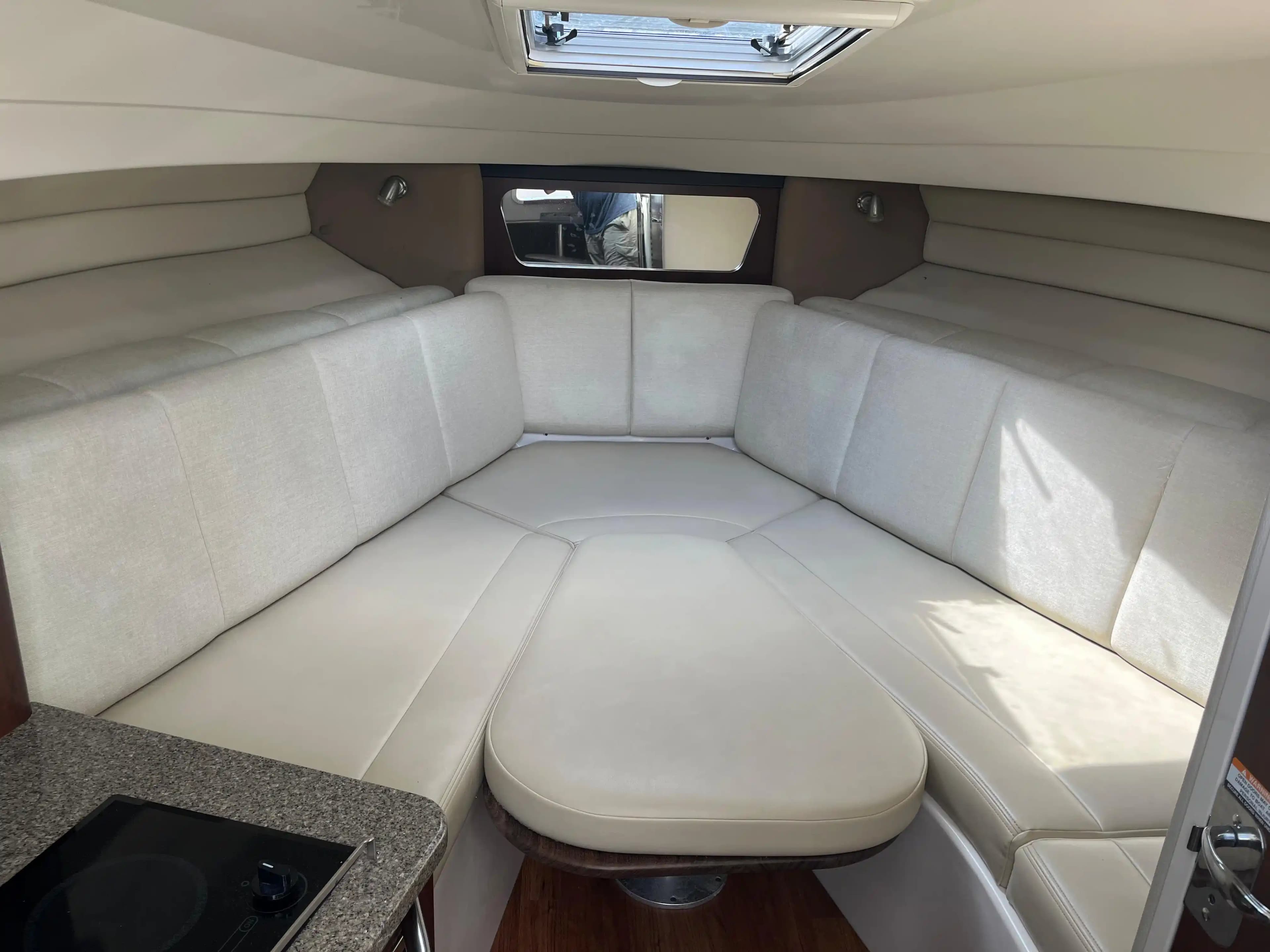 2015 Robalo R305 for Sale in Fort Lauderdale, Florida Walk-around Boats 5