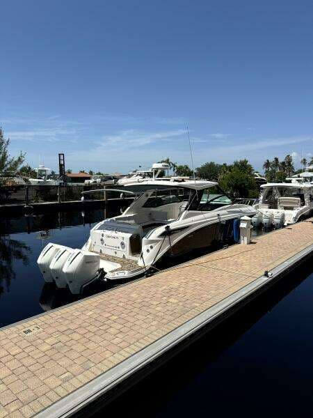 Sea Ray Sundancer 320 Outboard For Sale
