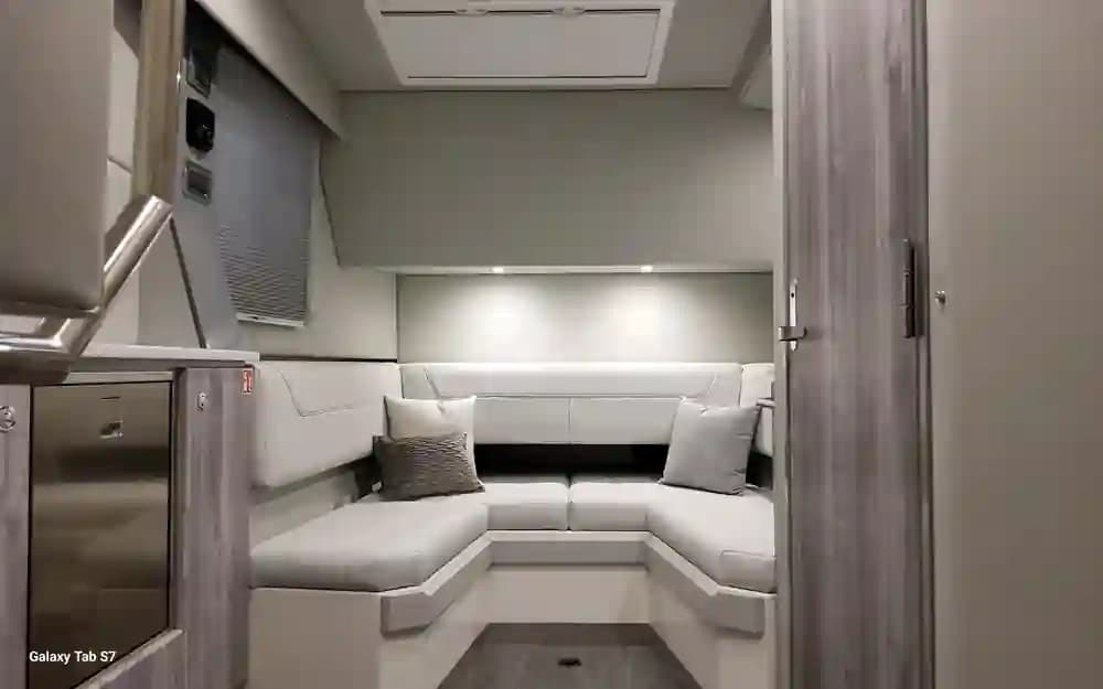 2025 Formula Boats 400 Super Sport Crossover for Sale in Fort Myers Beach, Florida Sport Cruiser 4