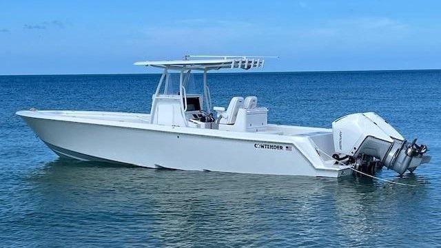 Contender 32ST in vendita