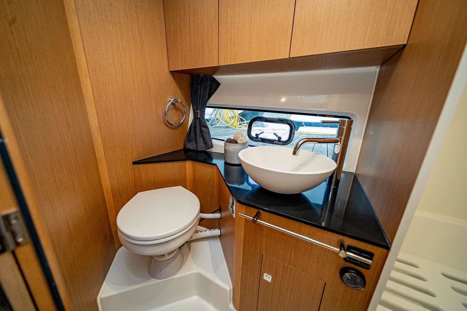 2026 Beneteau Flyer 10 for Sale in Dartmouth, Massachusetts Express Cruiser 3