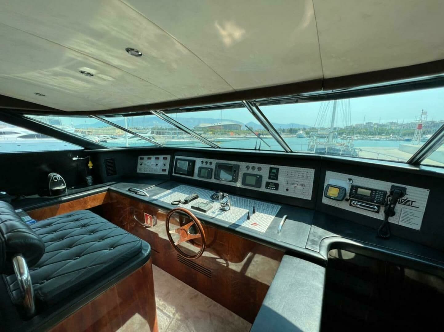 2011 Tecnomar Velvet 90 a la venta en Athens, GR Motor Yacht 5