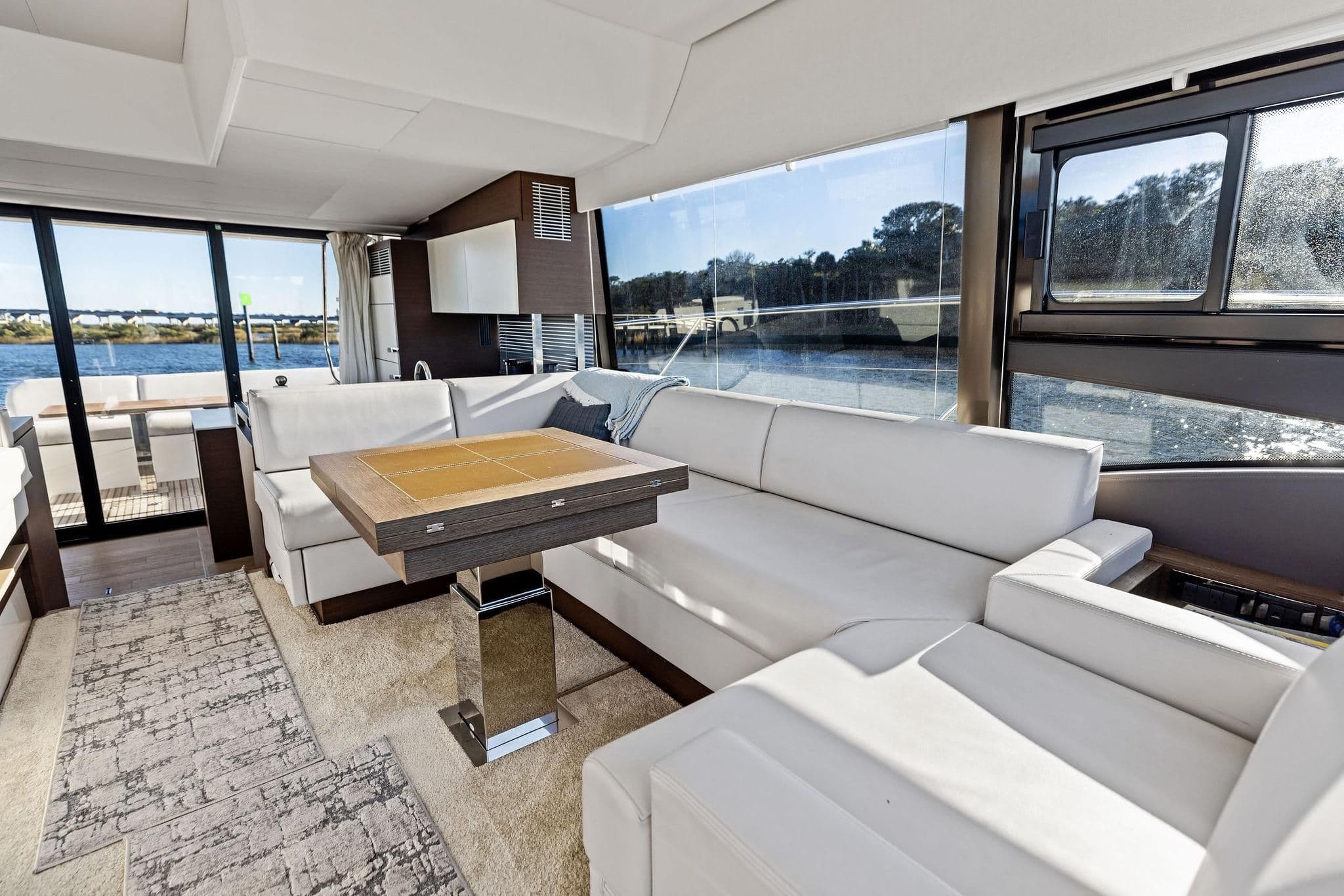 2019 Prestige F520 in vendita a St. Augustine, Florida Flybridge 5