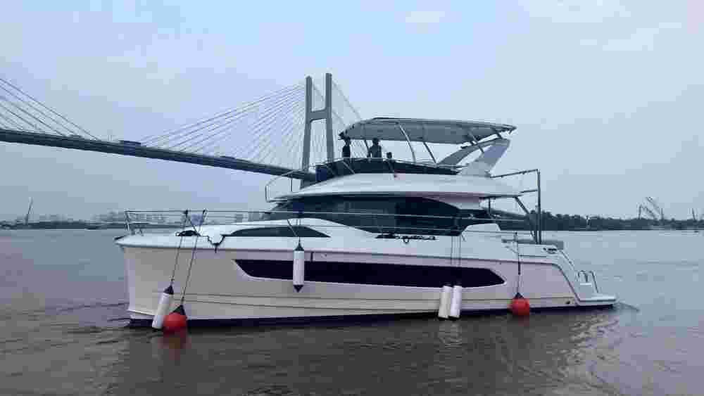 2023 Aquila 44 Yacht