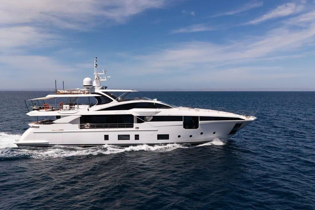 Azimut Grande 35 Metri For Sale