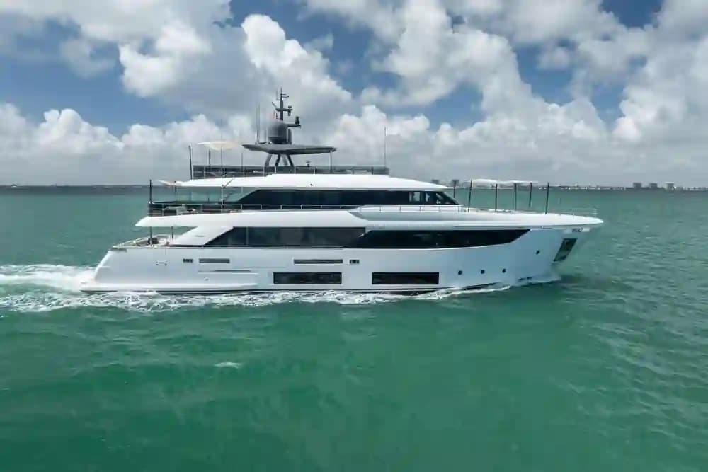 Custom Line Navetta 33 for Sale