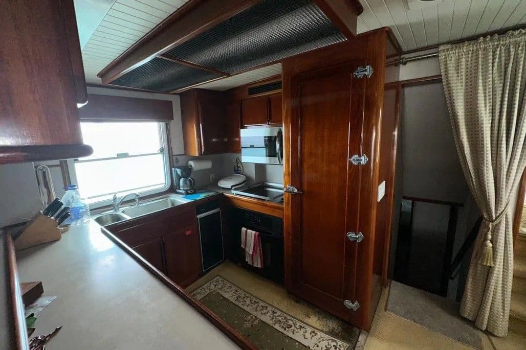 1992 Jones-Goodell 65' Long Range Trawler for Sale in Freeport, BS Trawler 5