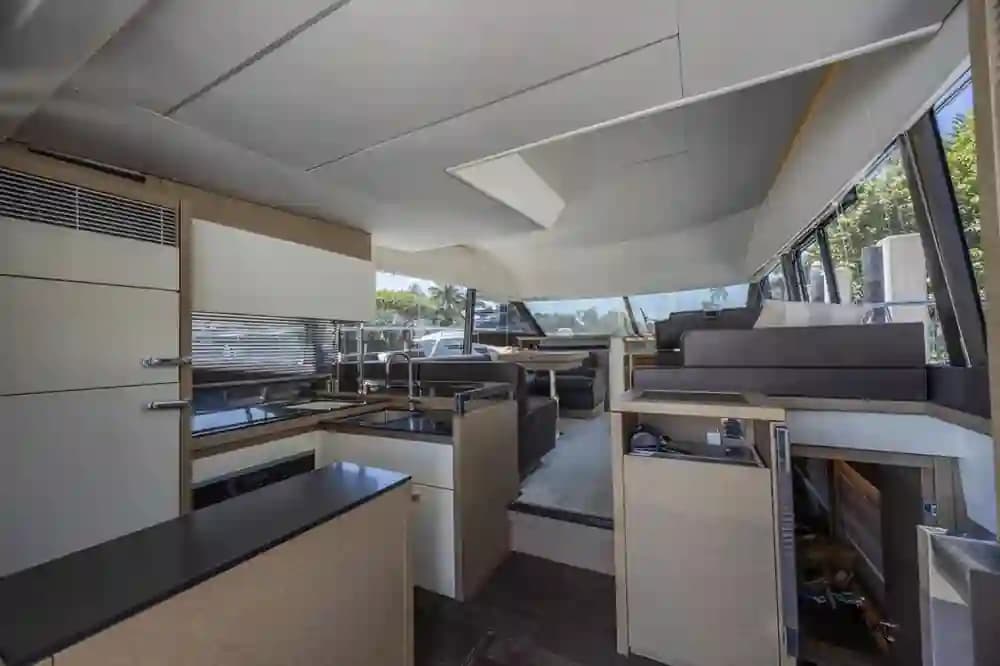 2018 Prestige F520 for Sale in Fort Lauderdale, Florida Flybridge 2
