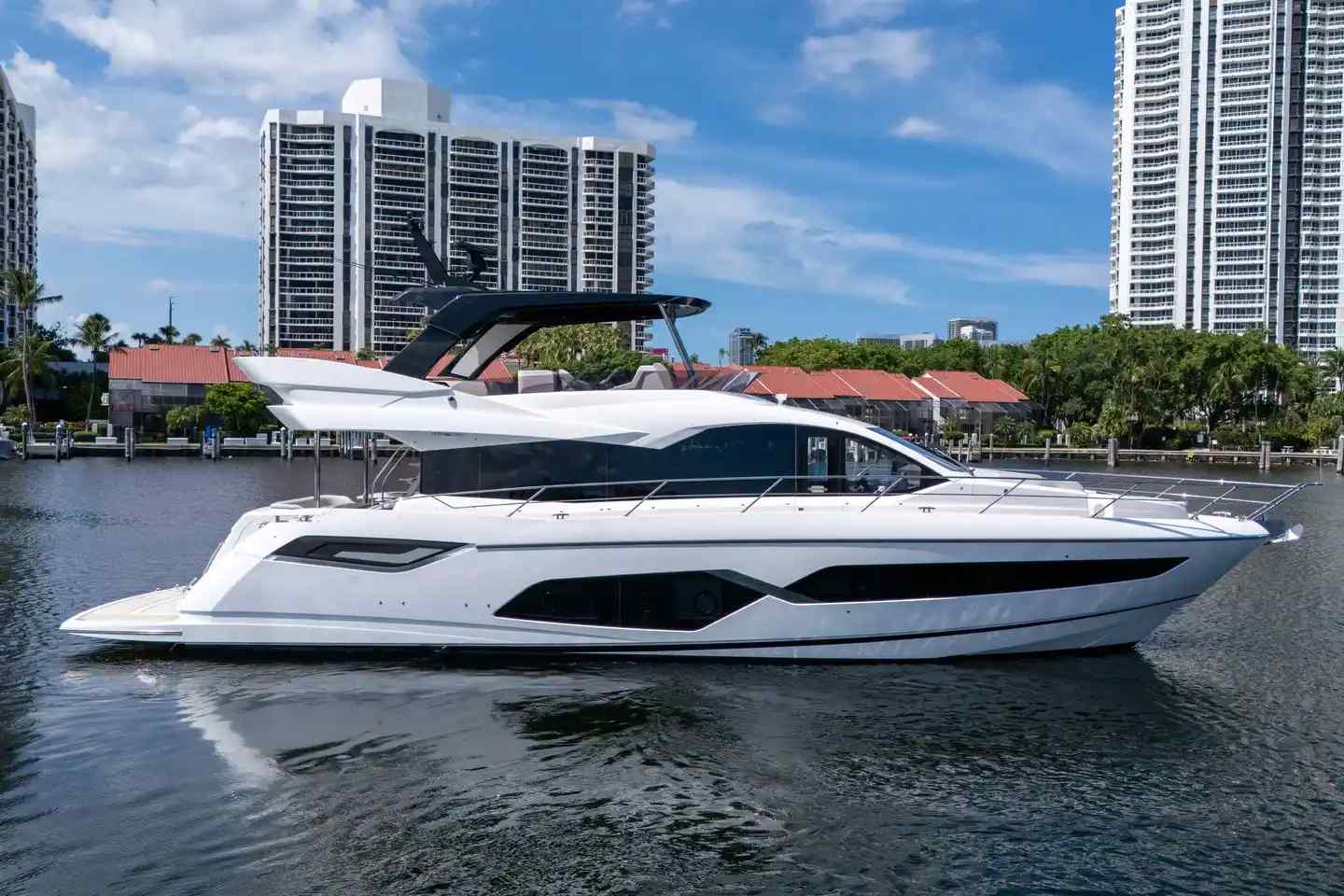 Yacht