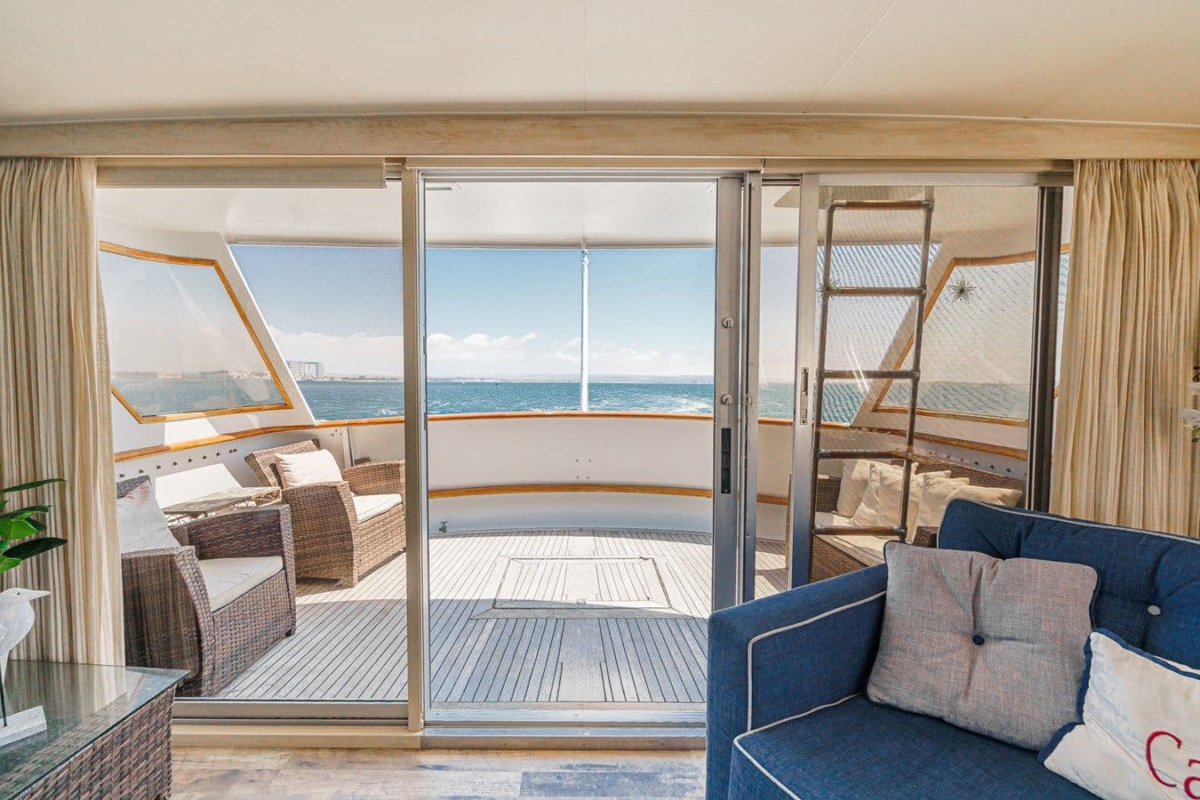 1984 Burger Boats Raised Pilothouse 86 for Sale in San Diego, California Motor Yacht 1