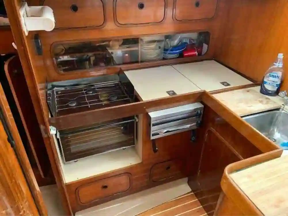 1984 Beneteau First 42 for Sale in Northport, New York Sloop 3