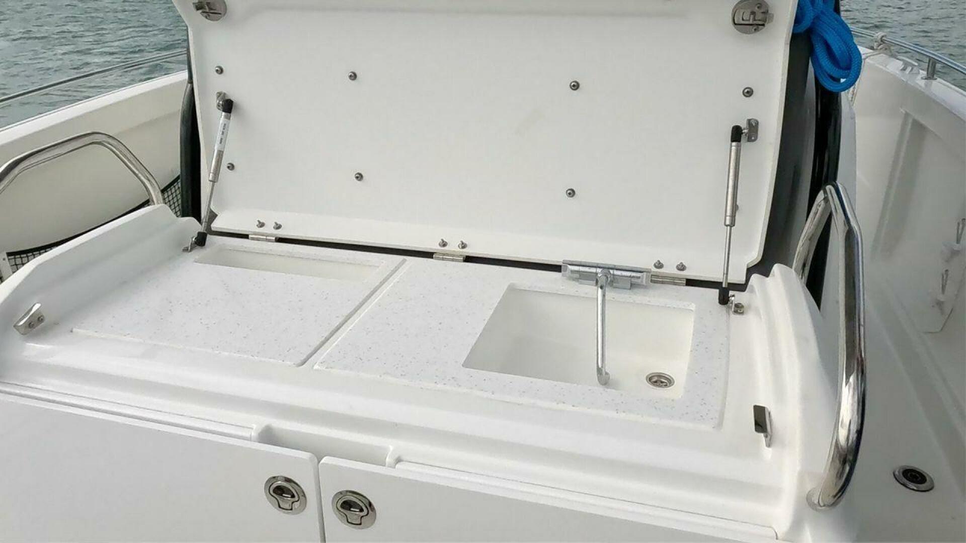 Jeanneau Leader 9.0 CC For Sale