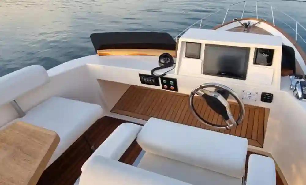 Monachus Yachts 470 Fly For Sale